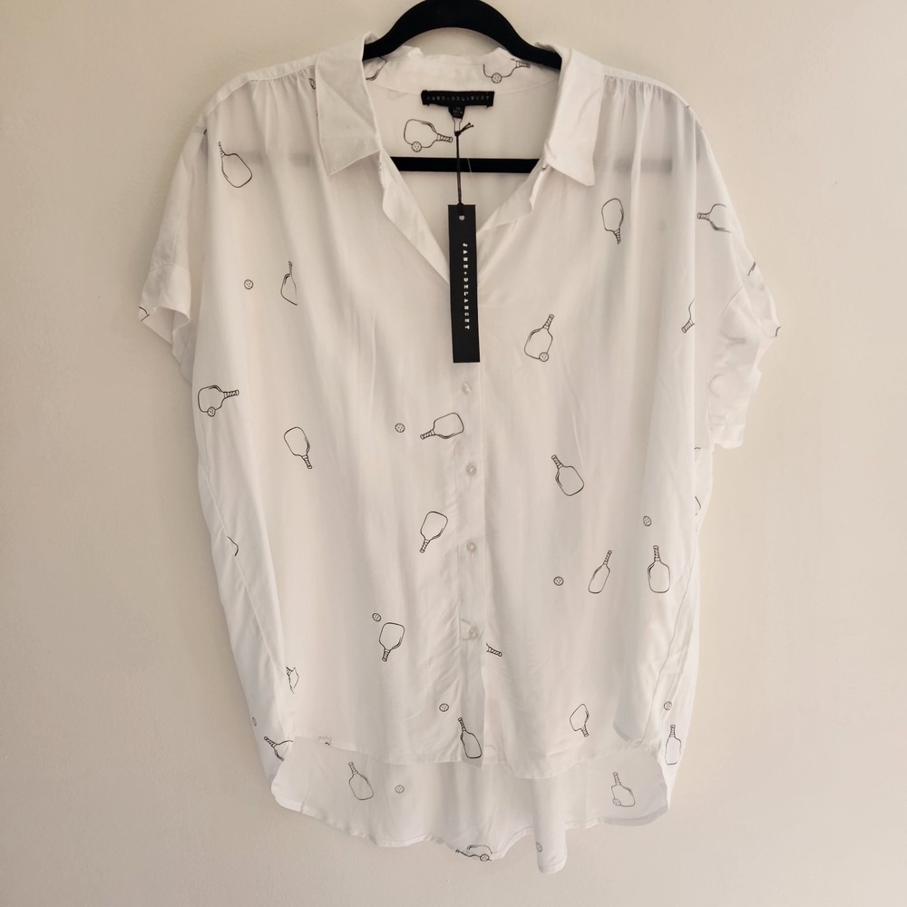 Jane & Delancey Womens XL White Tennis Racket Print Top V Neck Collared Short Sl